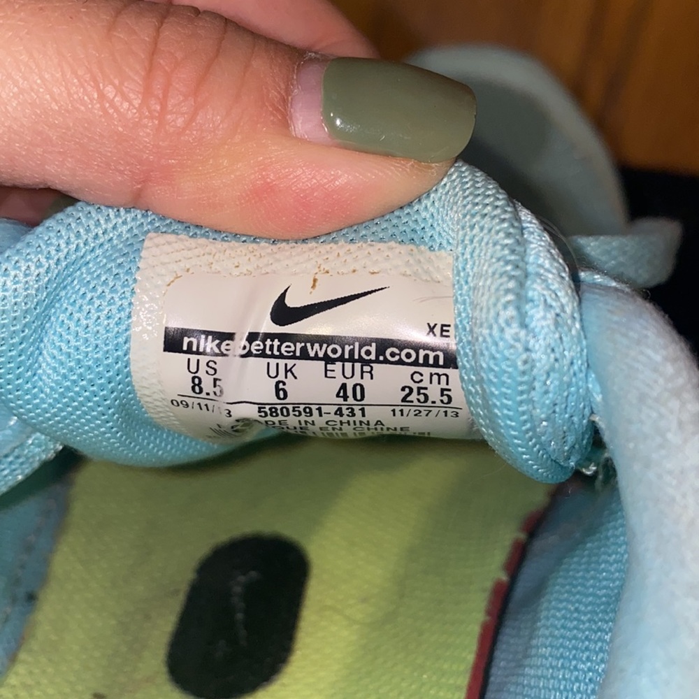 Running shoes - Picture 6 of 6